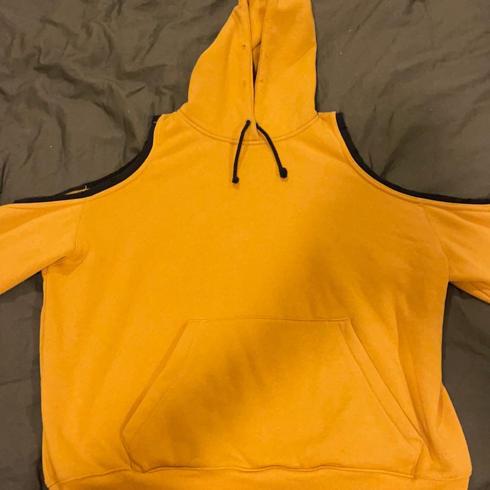 LF vintage sweatshirt with open shoulders